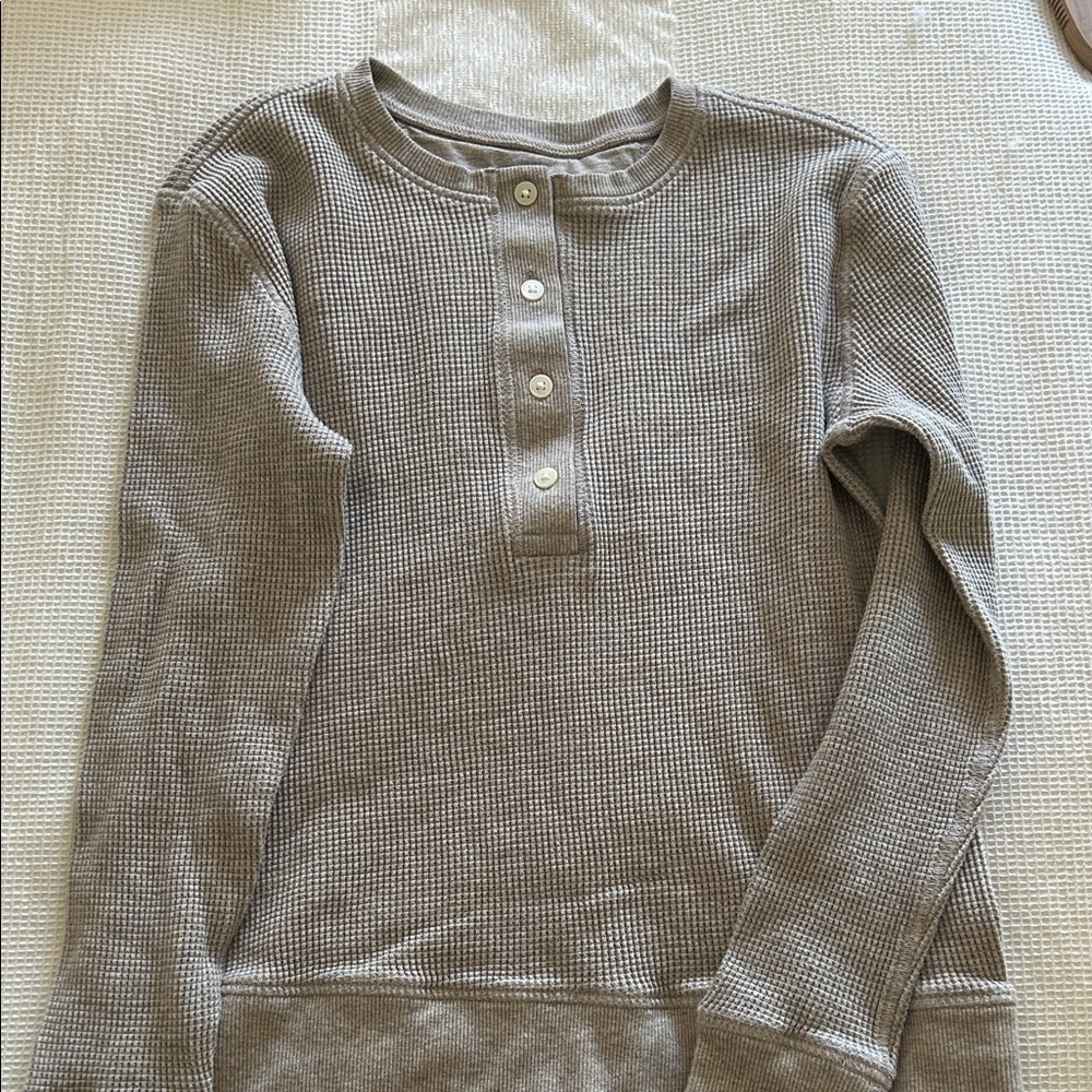 Everlane Oatmeal Beige Long Sleeve Henley Top